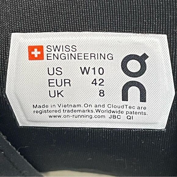 On Cloudboom Women's White / Black / Sage Running Shoes Size 10 - Picture 4 of 14